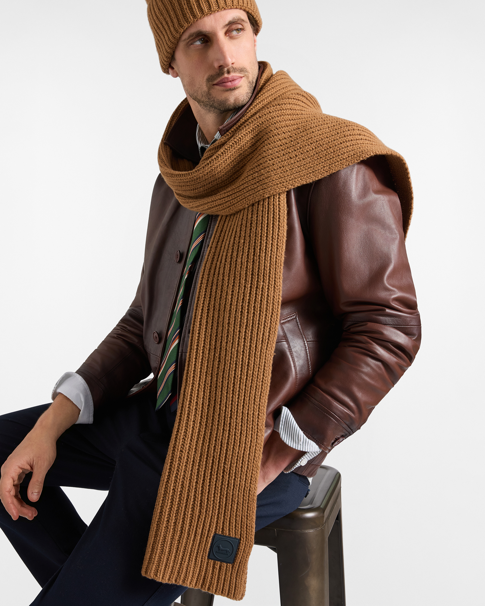 Sciarpa Uomo in misto lana e cashmere con patch signature marrone chiaro