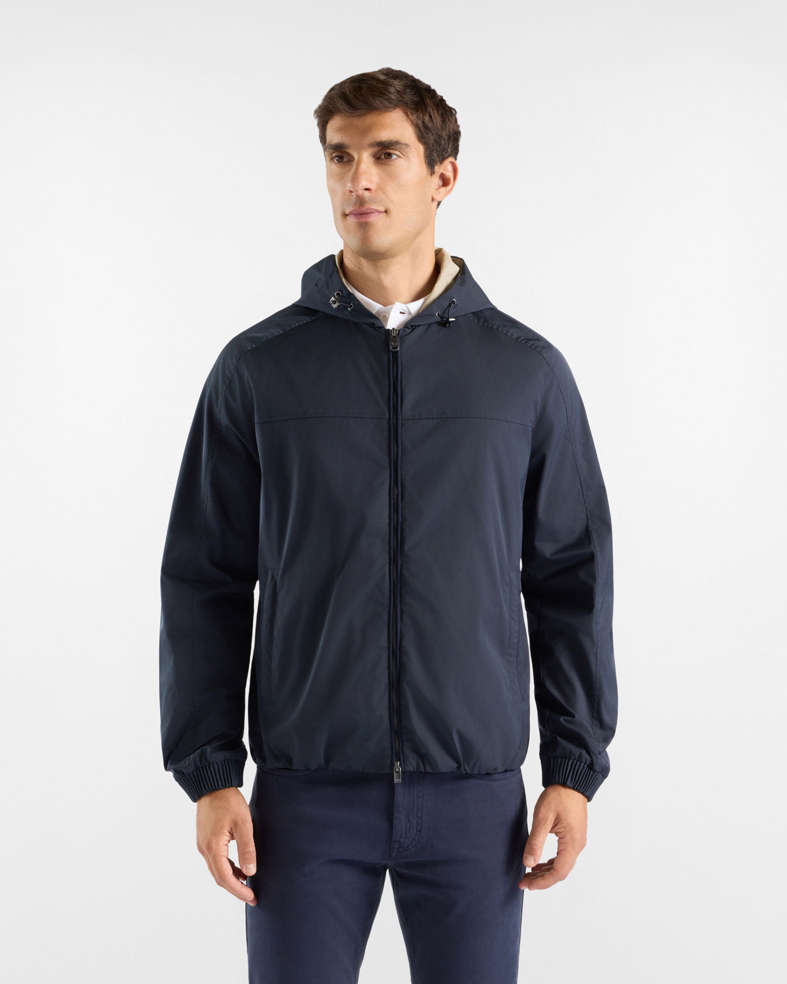 Giubbino da uomo in nylon blu con cappuccio interno
