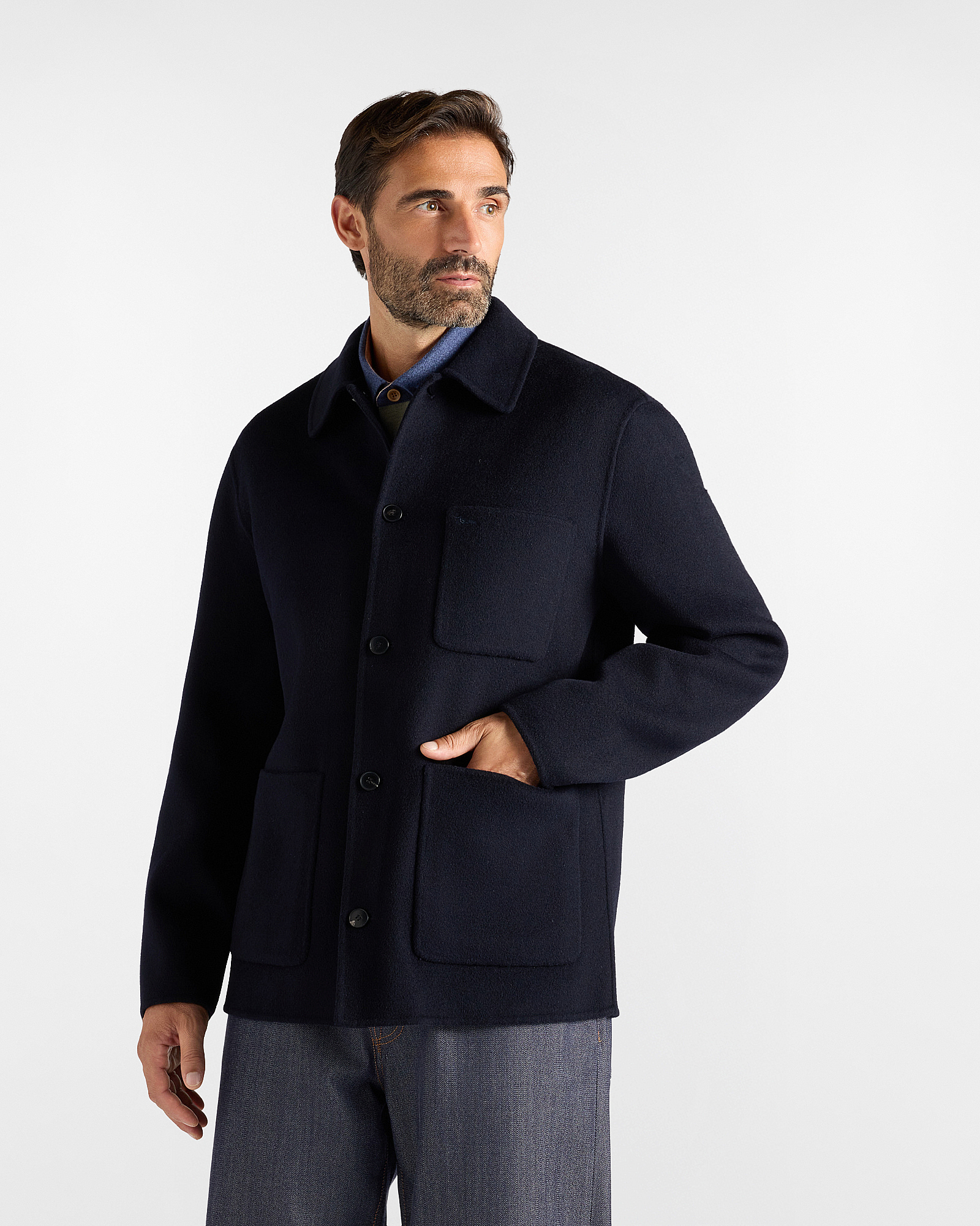 Overshirt da uomo in pura lana blu dalla silhouette boxy