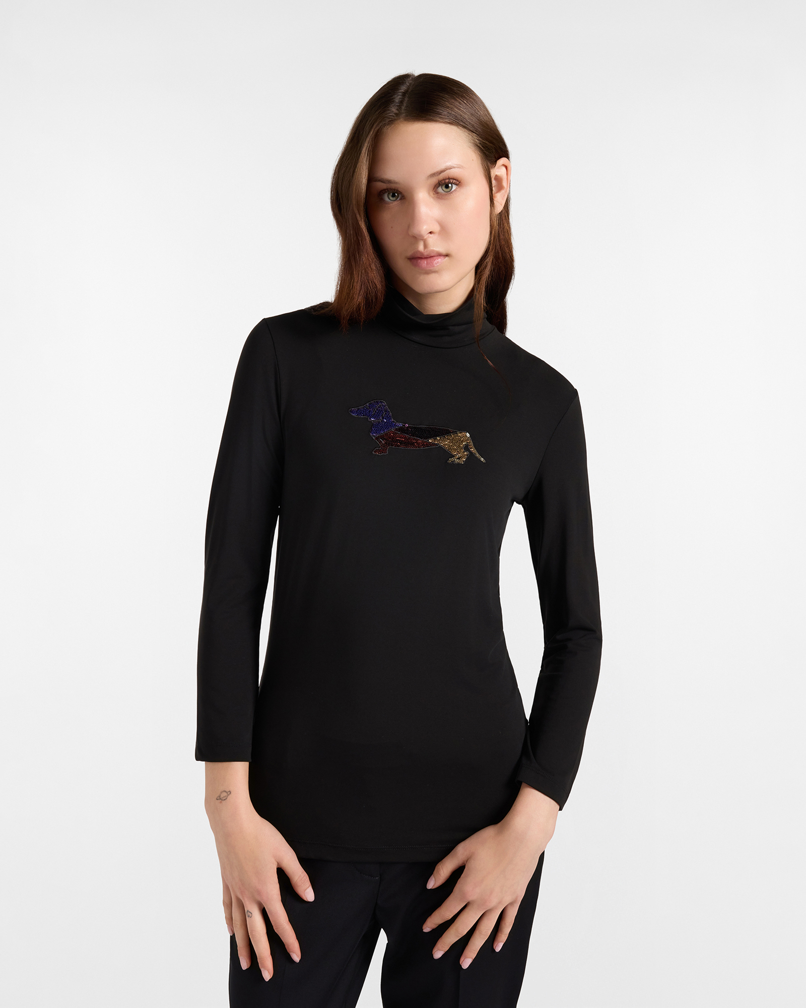 T-shirt Donna dolcevita bassotto in paillettes in modal stretch nero